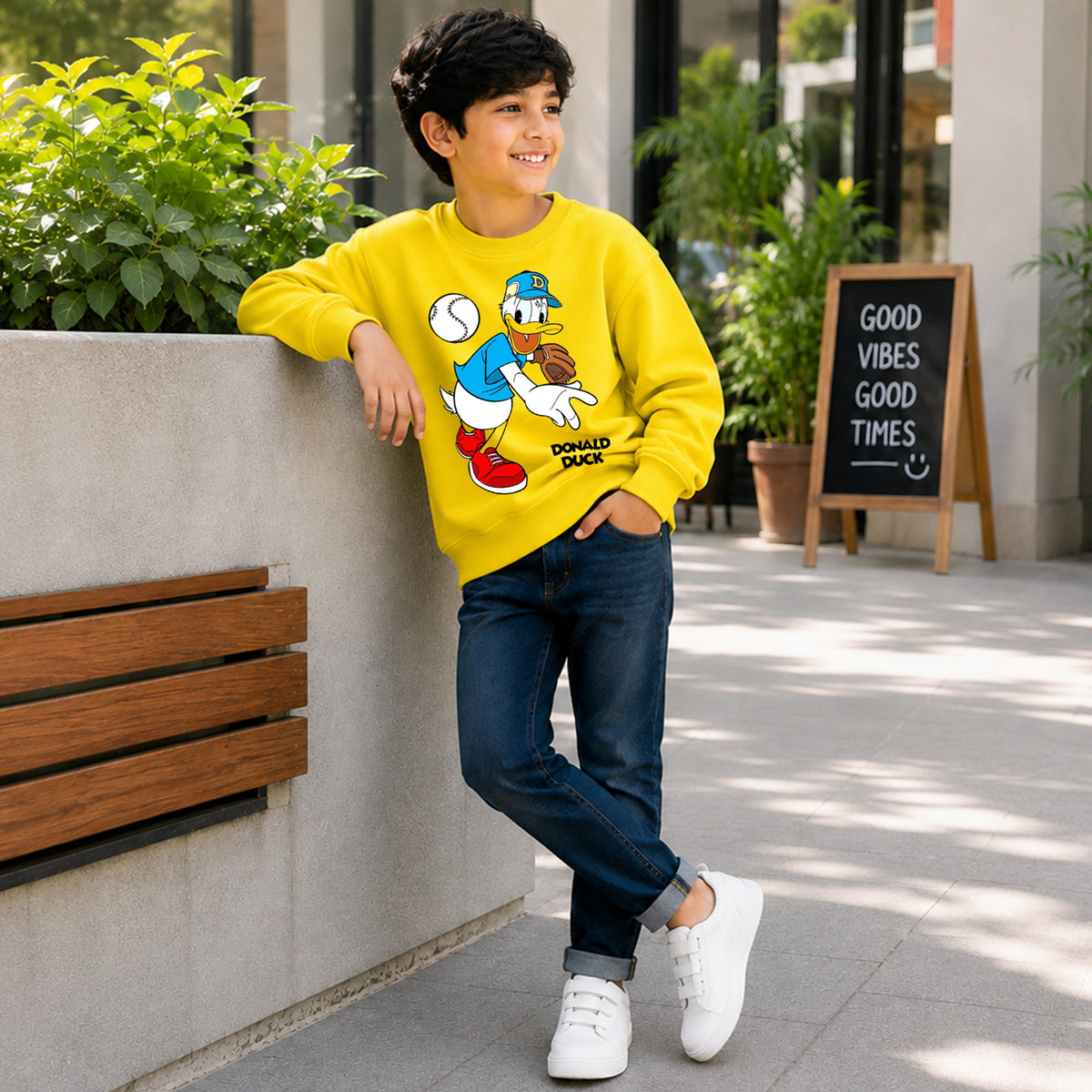 Kuchipoo © Disney Boys Donal Duck Graphic Printed Full Sleeve Round Neck Sweatshirt | Regular Fit Winterwear