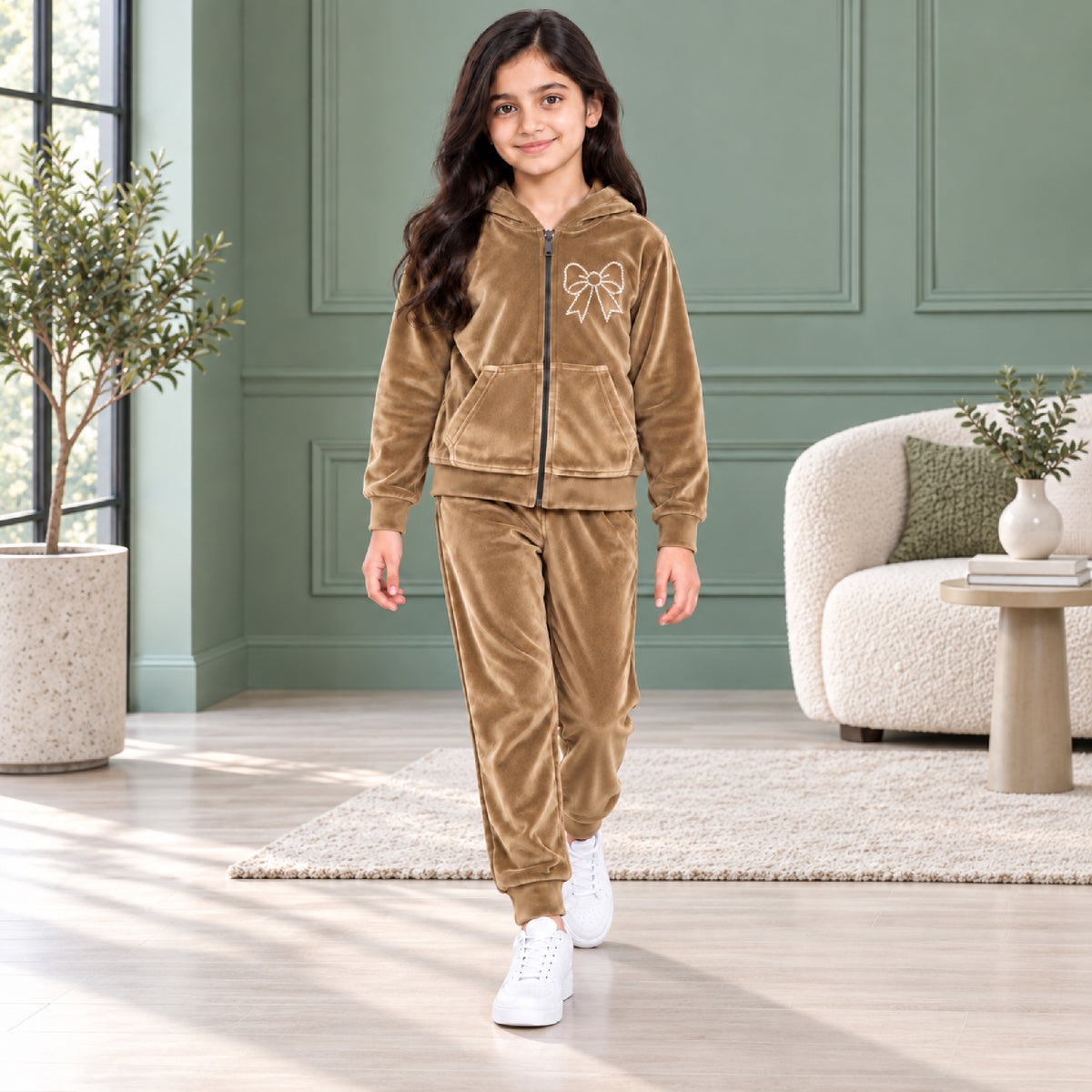 Kuchipoo Girls Velvet Zipper Hooded Sweatshirt & Jogger Set | Soft Velour Zip-Up Hoodie with Kangaroo Pockets & Pajama | Warm Full Sleeve Winterwear