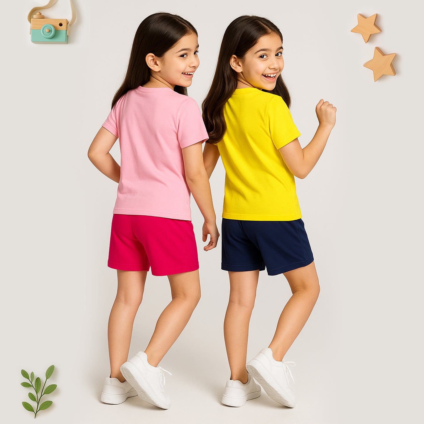 KUCHIPOO © Disney GIRLS HALF SLEEVES T-SHIRTS AND SHORTS SET