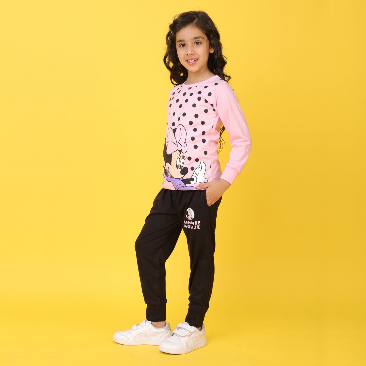 KUCHIPOO  @DISNEY Girls T-Shirts and Trackpants Set