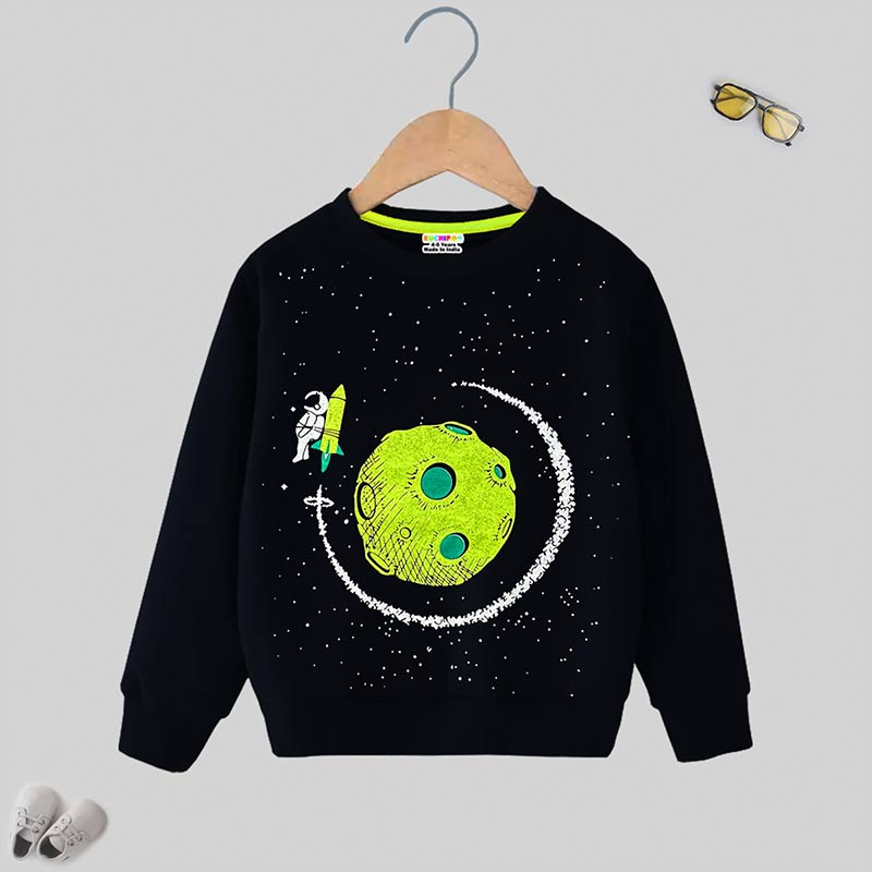 Kuchipoo Boys Winterwear Sweatshirt