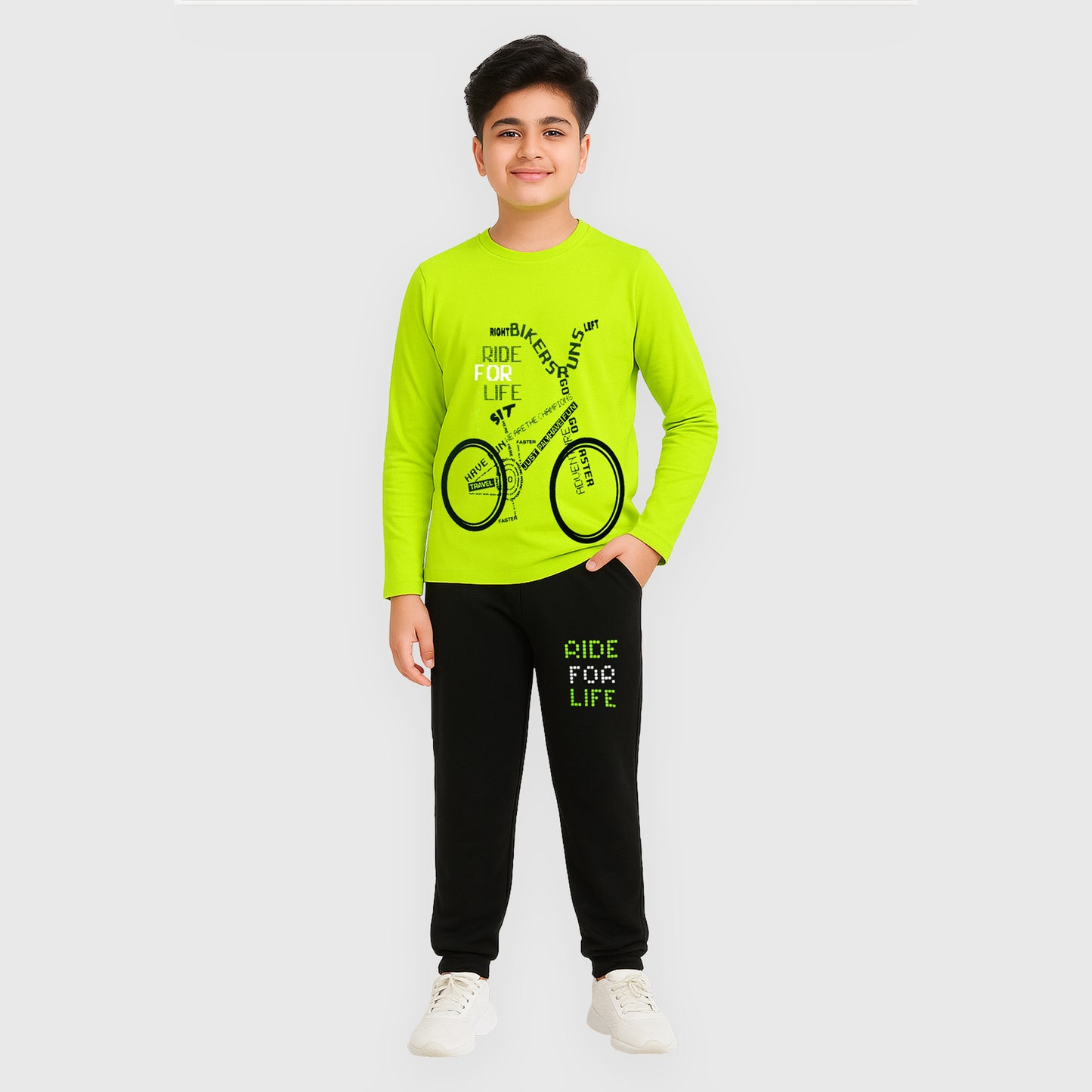 KUCHIPOO  Boys T-Shirts and Trackpants Set